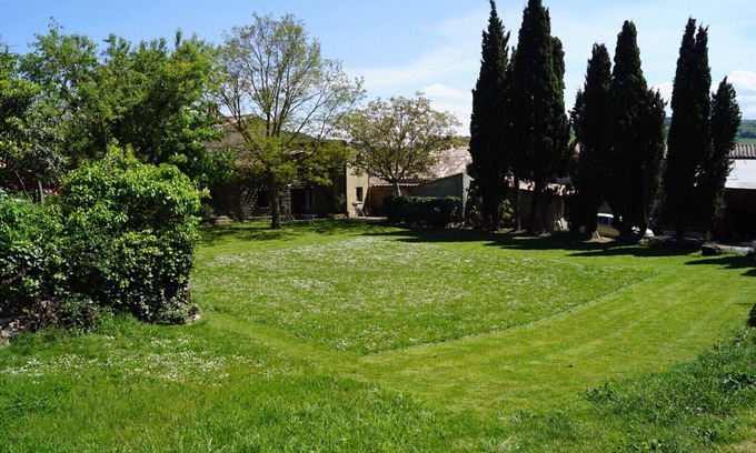 Cassaignes Cottage | A haven of peace surrounded by numerous paths with views of the Pyrenees!