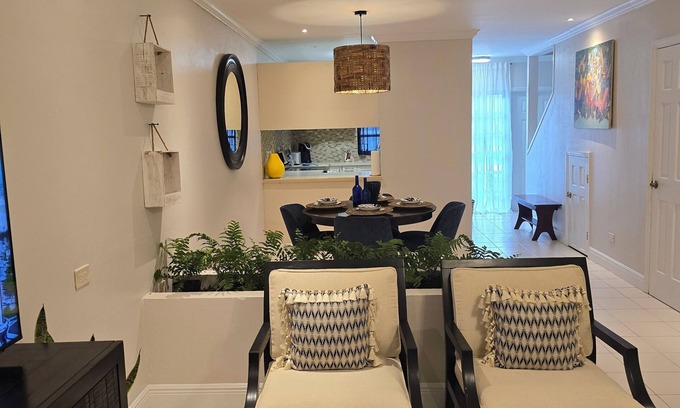 Nassau House | A Hidden Sanctuary @ La Blanc. A 2-bedroom townhome in Nassau with WiFi and AC