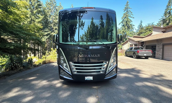 Clark County House | A high end motorhome away from home to stay in style