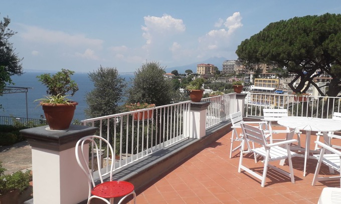 Seiano Villa | A historical home on the way to Sorrento. Stunning views, patioes and gardens.
