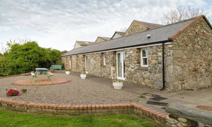 Andreas Cottage | A holiday cottage that sleeps 4 guests in 2 bedrooms