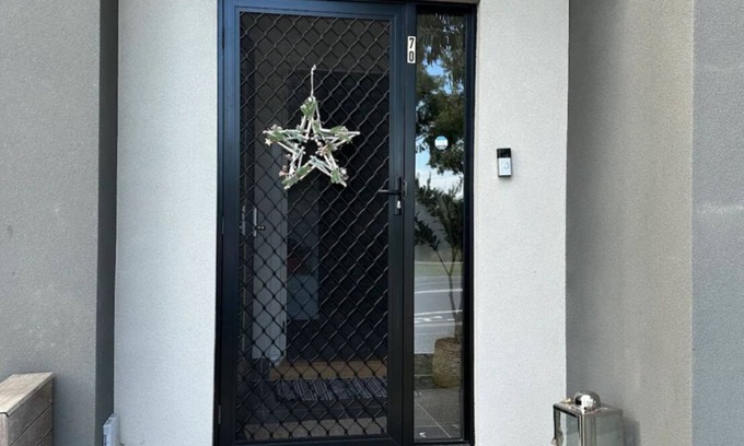 Cranbourne East Apartment | A home away from home 😊