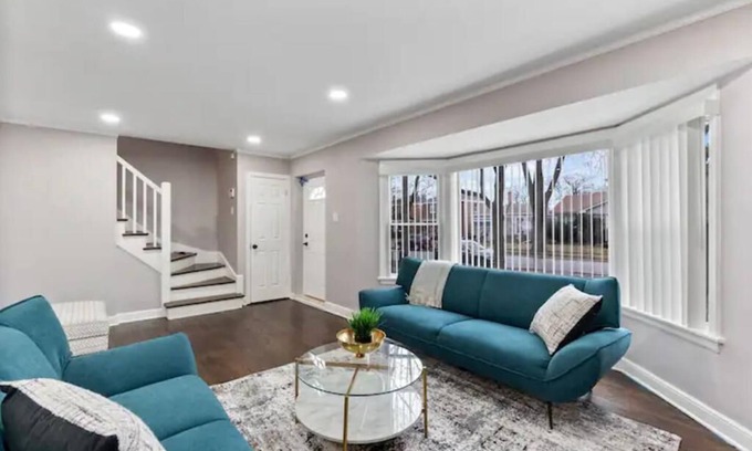 South Deering House | A Home Away From Home!