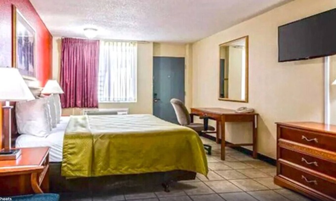 Salina House | A hotel to Relax, A service to remember