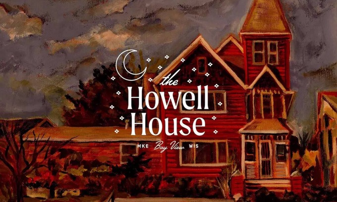 Bay View House | A Large Rustic Farmhouse In Bay View, Wisconsin