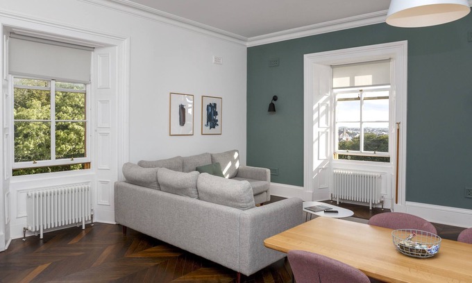 Isle of Lewis Apartment | A lews castle that sleeps 2 guests in 1 bedroom
