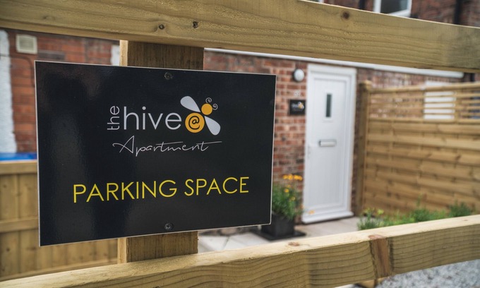 Marple Apartment | A little Gem of a place in the heart of Marple!