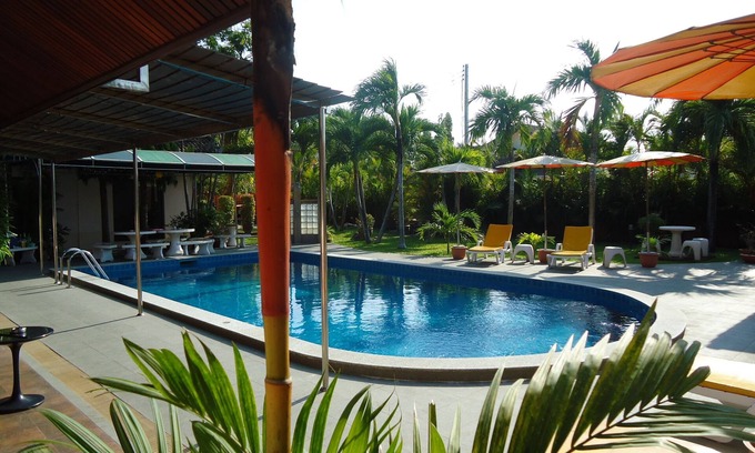 Nong Prue Bed & Breakfast | A little paradise, the Lonops Paradise for gay-oriented guests in Pattaya-TH