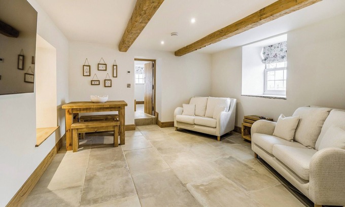 Llanfor Cottage | A lovely cosy cottage, just a mile from Bala town, a real treat for a vacation.