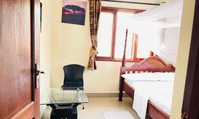 Kijitonyama House | A lovely Room With Breakfast and Jacuzzi
