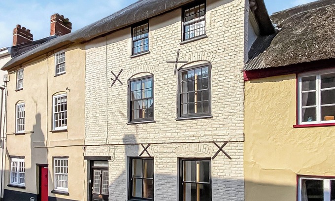 Chulmleigh Cottage | A luxurious Grade II Listed property in the charming town of Chulmleigh.