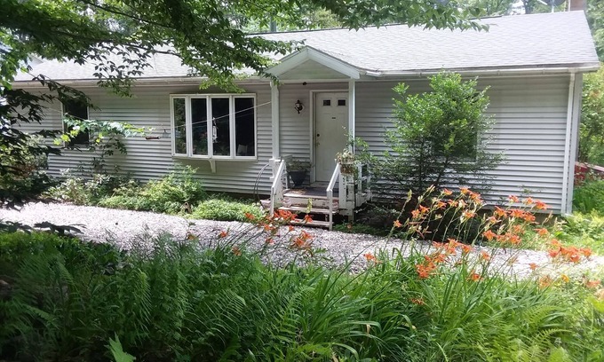 Stephentown House | A MAGIC SPOT: Booking all year Weekly, monthly discounts available