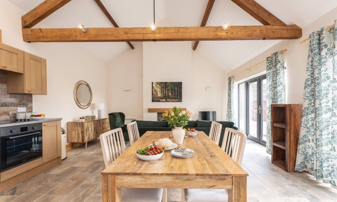 Whaddon Cottage | A marketing that sleeps 2 guests in 1 bedroom