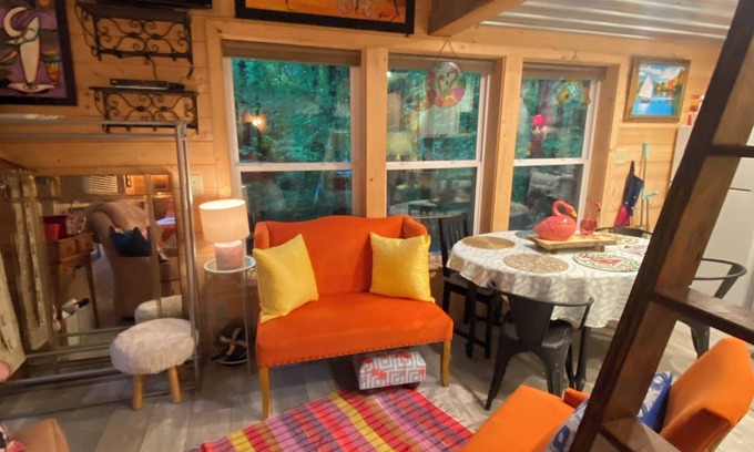 Siler City Cottage | A mini secluded resort on a 7 generation family farm in Piedmont NC.