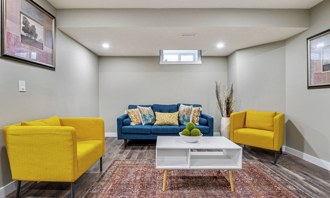 Southwest Calgary House | A modern 2-bedroom suite, with laundry, and wet bar(Stove unavailable for now)