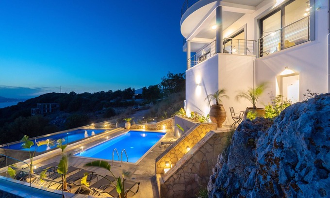 Kefalonia Villa | A modern furnished spacious villa with one of the best sunset views