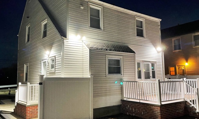 Hempstead House | A New York Governor Lived Here