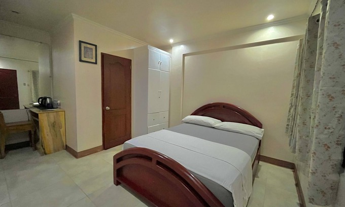 Siquijor Resort | A peaceful beachfront resort with a home-like feel offering sea views.