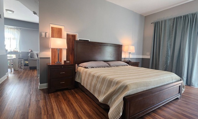 Douglasville Bed & Breakfast | A peaceful oasis 5 minutes from Foxhall Resort and 30 minutes to the airport.