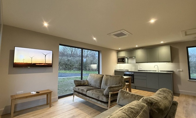 Loanhead Ski Chalet | A peaceful retreat just moments from Edinburgh