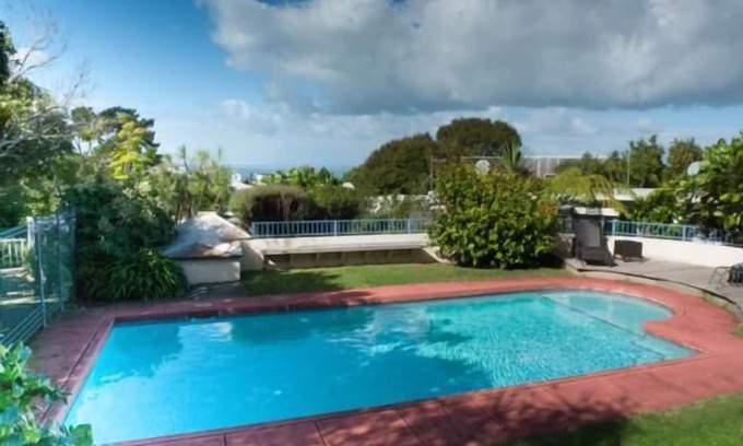 Castor Bay House | A perfect holiday home in native bush tranquility
