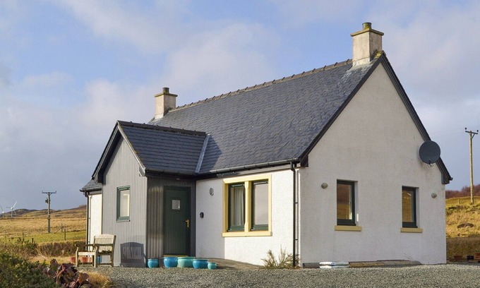 Portree Cottage | A perfect house for a couple wanting to spend a week or two on Skye.