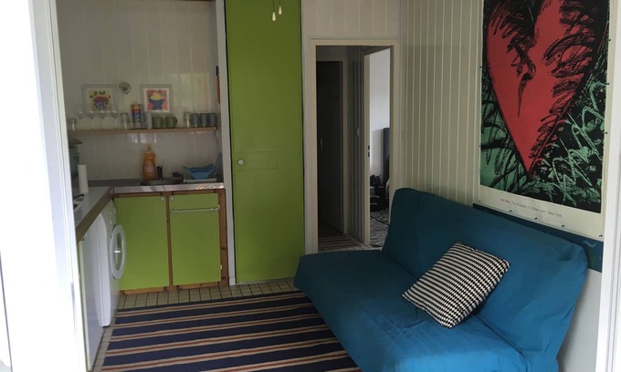 Basse-Terre House | A perfect little getaway excellent for families and lovers right on the beach.