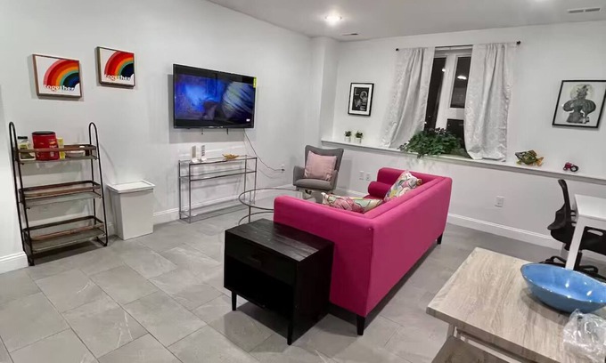 West Poplar Apartment | A Place to relax near Temple and The MET