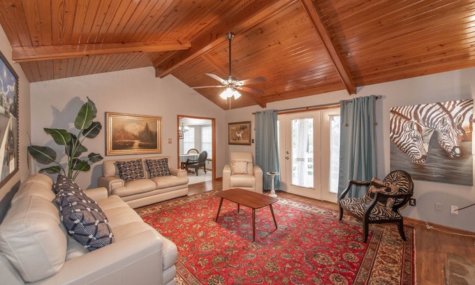 River Mountain House | A Pleasant Home For Your Living Pleasure