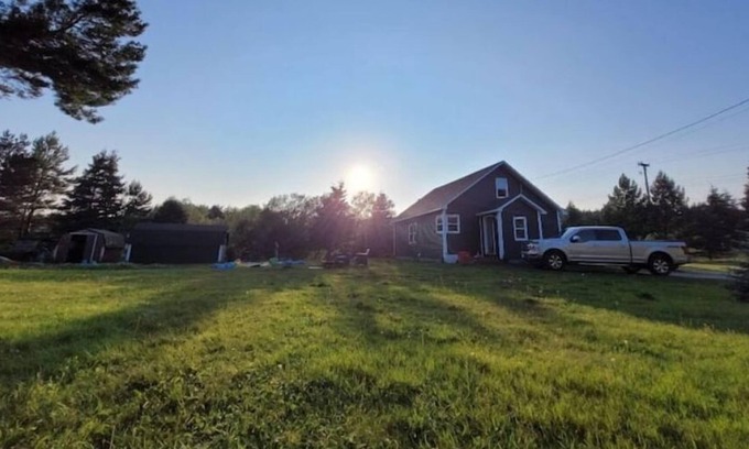 Clarke's Beach Cottage | A Private Paradise