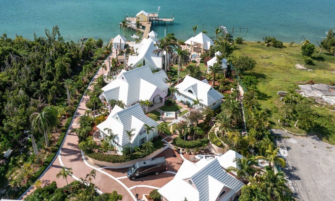 Marsh Harbour Villa | A Private Peaceful Luxurious Villa/Exclusive Gated Estate