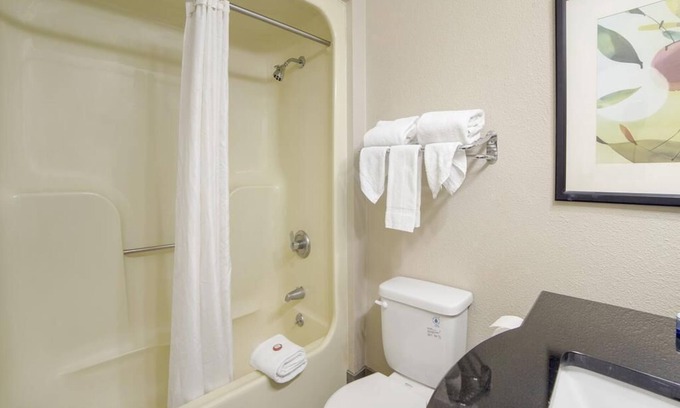 Columbia House | A quiet and warm house with complete facilities and convenient transportation