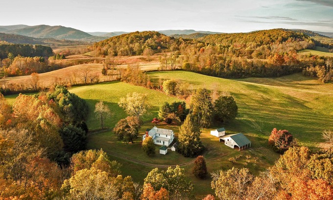Woodville Other | A quiet, lovely old farm on a beautiful piece of land near Shenandoah Park