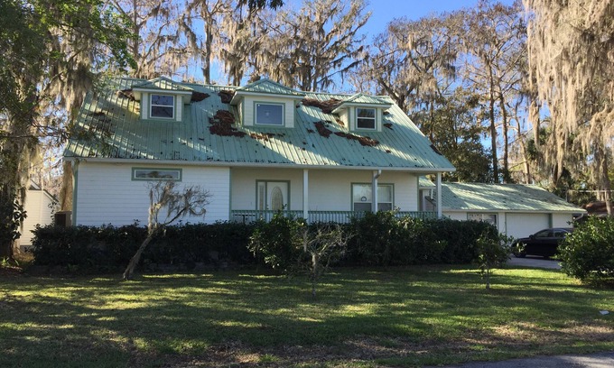 Ormonds Jungle Den Camp Sites House | A Quiet Town with a Fishing Problem. Great Way to Avoid Hotel/Motel Crowds!