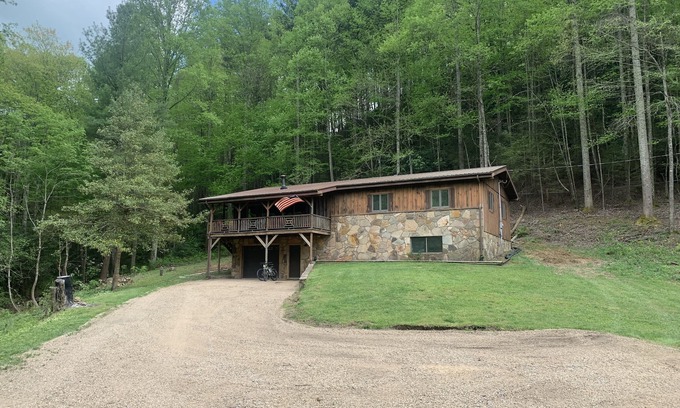 Greeneville Cabin | A REAL Rock and Timber Frame Cabin all alone bordering Cherokee National Forest