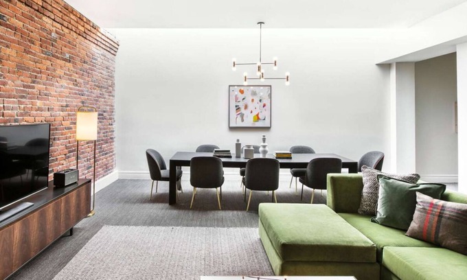 Downtown Seattle Hotel | A Restful Retreat! Minutes to The Seattle Art Museum, Onsite Restaurant!