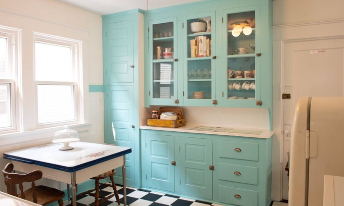 North Buffalo Apartment | A Retro Vibe with Modern Amenities near Bustling Hertel Avenue