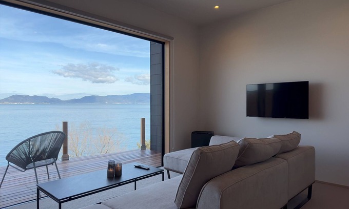 Aji Cho House | A room with a spectacular view and a jacuzzi Enjo/Takamatsu Kagawa
