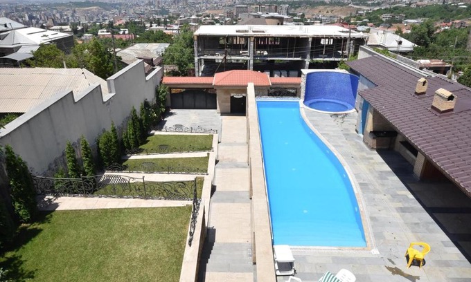 Nork-Marash Villa | A Royal Luxury Villa In Center With Two Swimming Pools, Sauna and Jacuzzi.