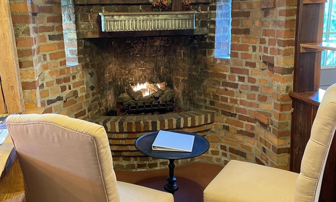 Mills River House | A Rustic Getaway Just Minutes from Pisgah National Forest