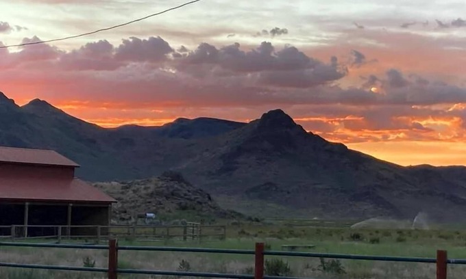 Blaine County Apartment | A Rustic Ranch & Retreat Center in the Heart of the Pioneer Mountain Range near Sun Valley