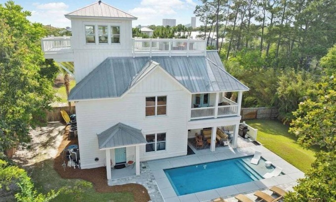Gulf Pines House | A Sea of Blue ~ 2 Golf Carts ~ Private Pool ~ Steps to Private Beach Access