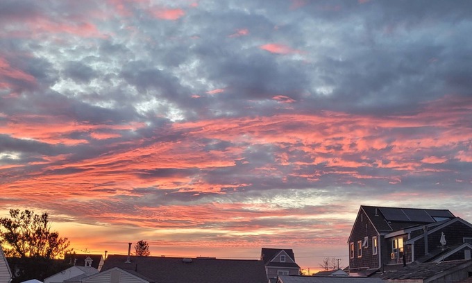 Ocean Bluff-Brant Rock Cottage | A Short Walk to Rexhame Beach(Private)