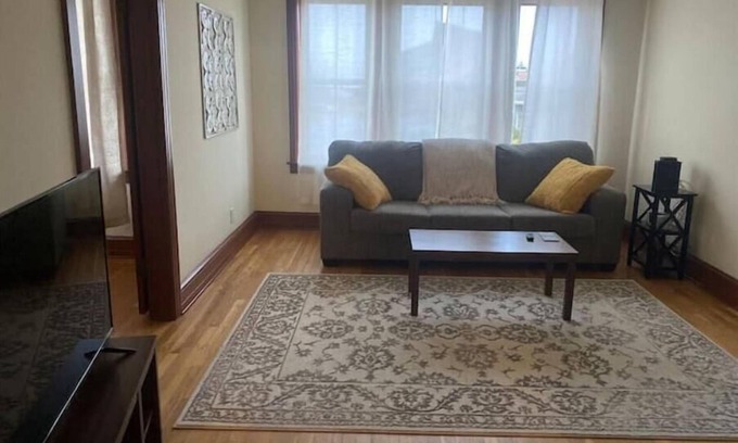 Kingsport Apartment | A short walk to work