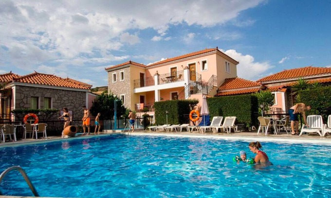 Anaxos Apartment | A spacious and bright studio with balcony no1234