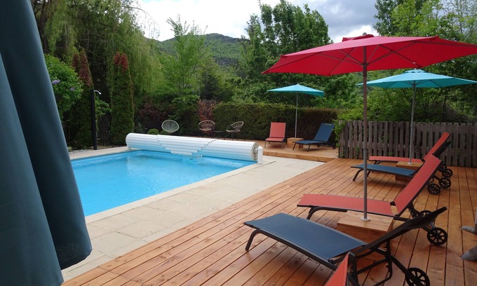 Venterol Bed & Breakfast | A spacious, bright room for a sunny stay