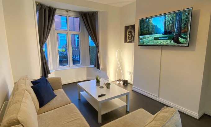 Blackburn House | A spacious & modern 3-bed home.