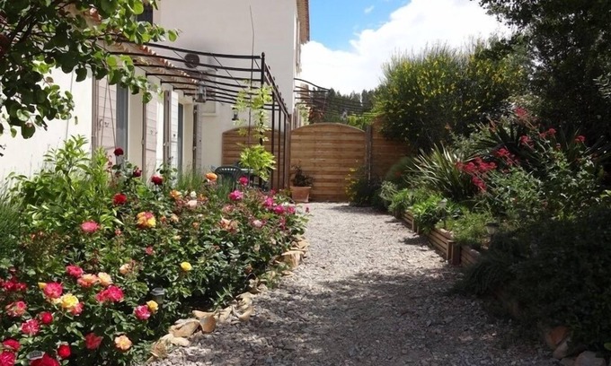 Fontvieille House | A stay in Provence