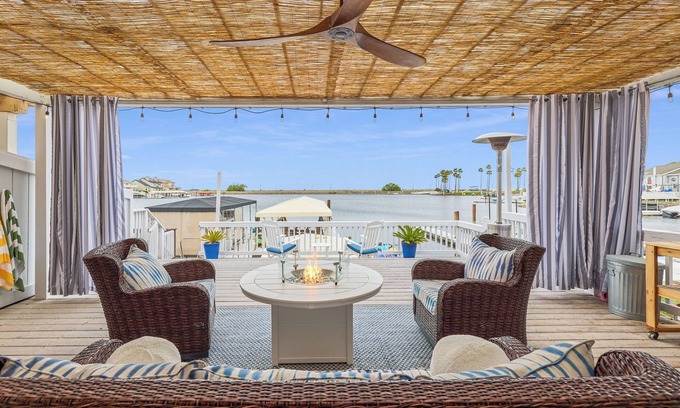 Discovery Bay House | A stylish coastal pet and boat friendly oasis on the water with views of the Delta