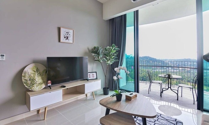 Bukit Kiara Apartment | A Stylish & Comfy 2BR Mt Kiara & KL Free Parking